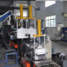 300 - 450kg/H escolhem a tensão personalizada máquina de reciclagem plástica dos PP do parafuso