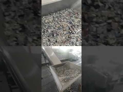 Caminhão de transporte de plástico